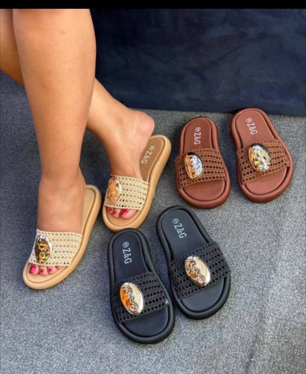 Z&G woven slide image 1
